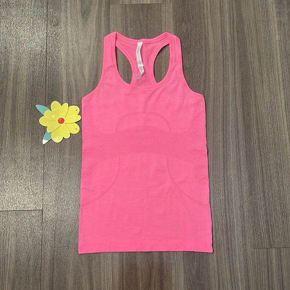 Lululemon Swiftly Tech Racerback - Picture 1 of 10